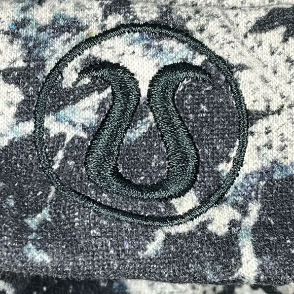 Lululemon Colorful Zip‎ Up Hoodie With Thumb Holes Size Small - Picture 4 of 7